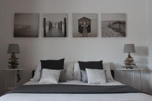 Postel nebo postele na pokoji v ubytování CircEea Beach B&B