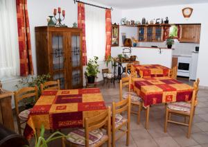 Dapur atau dapur kecil di Varga Apartmanház +19 gambar