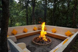 ChaubattiaにあるDeodar I Luxury Tent Retreat in Majkhaliのギャラリーの写真