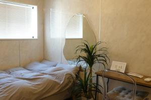 Gallery image of ROOMs 003 カフェ併設 綺麗なワンルーム 分倍河原駅から徒歩3分 in Fuchu