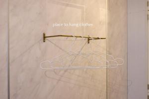 Gallery image of ROOMs 003 カフェ併設 綺麗なワンルーム 分倍河原駅から徒歩3分 in Fuchu