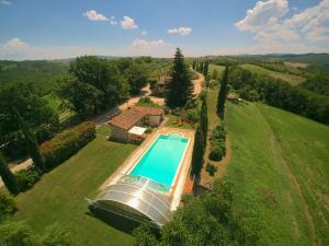 Bazén v ubytovaní Exquisite Villa in San Venanzo with Private Pool alebo v jeho blízkosti