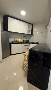 Η κουζίνα ή μικρή κουζίνα στο Cool Mountain View Studio at Golden Hills Genting