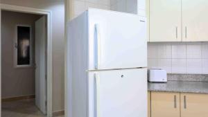 Dapur atau dapur kecil di Code MH8# Kuwait - Family only - كود للشقق الفندقية +12 gambar