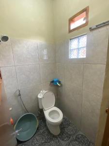 Koupelna v ubytování Sadewa homestay batukaras