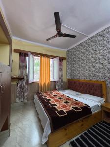 Gallery image of Shri Kedar Hotel in Bhowāli +7 photos