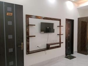 Φωτογραφία από το άλμπουμ του Dev shree dham σε Jāmb