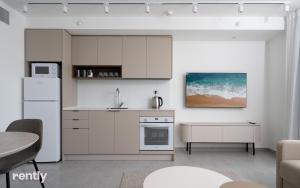 Luxury Apartments And Studios At Sea Side By Rently的厨房或小厨房