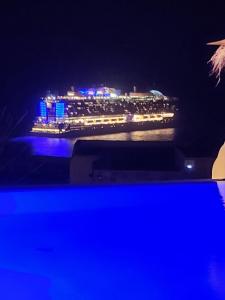 米克诺斯城ELLI TROPiCAL LUXURY SUITES SUNSET-INFINITY POOL- SEA SIDE-NEAR CENTER PARKING的相册照片