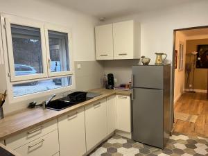 Photo de la galerie de l'établissement Villa dans la forêt provençale, à Jouques