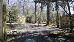 Foto de la galería de Linville Falls Campground, RV Park, and Cabins en Linville Falls