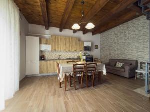 Kuchyň nebo kuchyňský kout v ubytování B&B Vatra + 14 fotografií