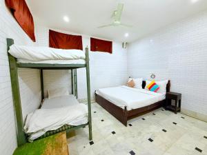 Letto o letti in una camera di Wonbin Safari Jaisalmer