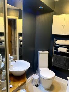 Gallery image of Treveth Avon House in Penryn