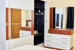 Letto o letti in una camera di The fabulous appt with pool in Virage Yoff Dakar