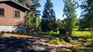 Zahrada ubytování Ferien auf Husarö, Ullas Haus