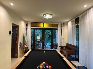 Biliár nebo kulečník v ubytování WANGTA Hostel