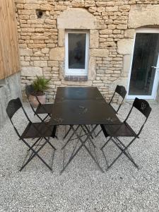 Fotografie z fotogalerie ubytování Maisonnette de charme en bord de mer v destinaci Luc-sur-Mer