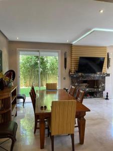 Posezení v ubytování Privacy and Serenity in the Red City