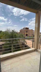 Balkón nebo terasa v ubytování Privacy and Serenity in the Red City