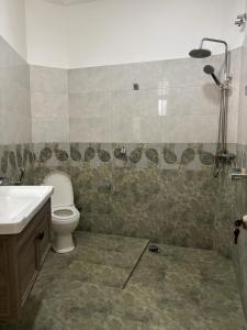 Imagen de la galería de Theyaari Surf Hostel Arugam Bay, en Arugam Bay