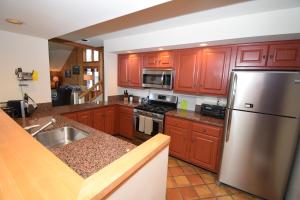 Gallery image of Stratton Mountain Condo with a Hot Tub! Sleeps 12! in Forest Farms