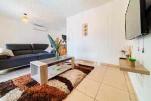 Gallery image of Villa Ambre St Pierre in Saint-Pierre +6 photos