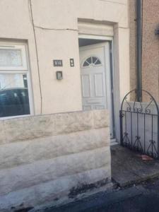 Fotografie z fotogalerie ubytování 4 Bed House - Sleeps 8 - Garden - Parking - Wifi v destinaci Gillingham