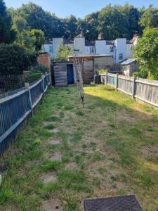 Fotografie z fotogalerie ubytování 4 Bed House - Sleeps 8 - Garden - Parking - Wifi v destinaci Gillingham + 7 fotografií