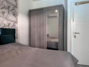 Postel nebo postele na pokoji v ubytování Imperial resort Hurghada, 1 bedroom luxury resort + 27 fotografií