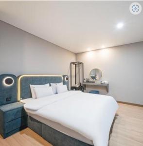 Postel nebo postele na pokoji v ubytování Kaiser hotel