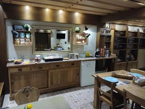 Dapur atau dapur kecil di Pension & Apartments Weissbriach