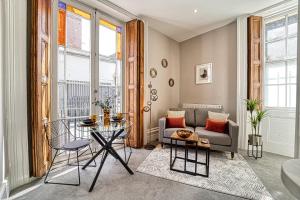 O zonă de relaxare la WhiskAwayStays - Shaw Street - Apartment 3