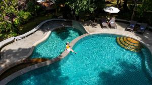 Бассейн в Baan Krating Phuket Resort -SHA Plus или поблизости