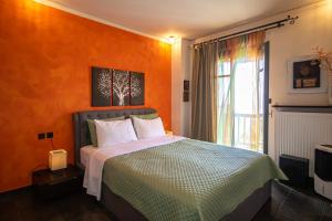 Posteľ alebo postele v izbe v ubytovaní HIsun 4 Seasons Seaside Luxurious Maisonette