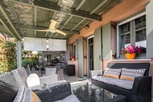 A seating area at HIsun 4 Seasons Seaside Luxurious Maisonette