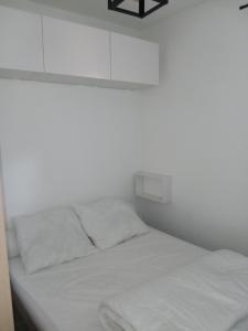 Appartement chaleureux.客房内的一张或多张床位