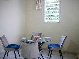 Fotografie z fotogalerie ubytování Rubis Appartement - Magnifique F3 v destinaci Sainte-Anne + 25 fotografií