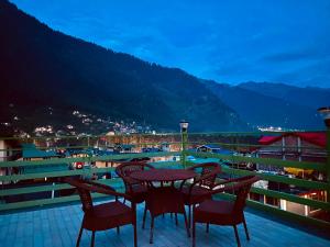 Splošen pogled na gorovje oz. razgled na gore, ki ga ponuja hotel