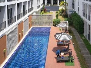 Bazén v ubytování Fortune Riverview Hotel Chiang Khong nebo v jeho okolí
