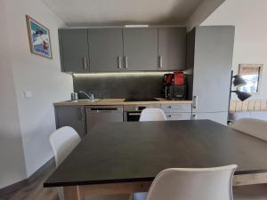Kuchyň nebo kuchyňský kout v ubytování Studio au coeur d'Avoriaz - 4 pers - vue splendide