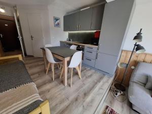 Kuchyň nebo kuchyňský kout v ubytování Studio au coeur d'Avoriaz - 4 pers - vue splendide