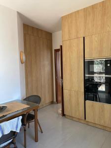 Η κουζίνα ή μικρή κουζίνα στο Villa Bamby +19 φωτογραφίες