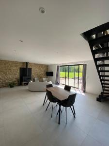 Et tv og/eller underholdning på La maison des prés