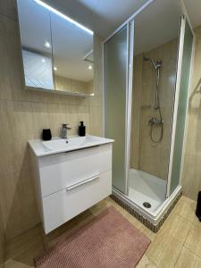 Ένα μπάνιο στο Protaras Sunset Bay