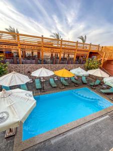 Bazén v ubytování Sunset Luxury Dahab nebo v jeho okolí