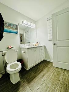 Billede fra billedgalleriet på Krishna Villa New-3 Bedroom House i Ottawa