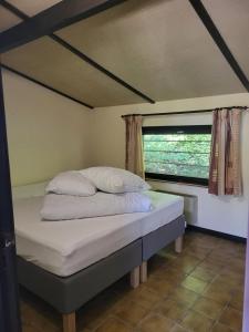 Postel nebo postele na pokoji v ubytování Sunparks