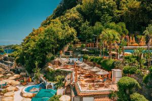 Bazén v ubytování O' Vagnitiello - Parco Balneare Idroterapico - Camere - Ristorante nebo v jeho okolí