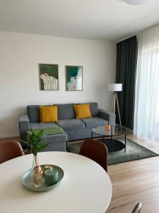 A seating area at Apartman Hanna